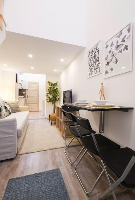 1 Bedroom Flat In Nyar Str., Central Budapešť Exteriér fotografie